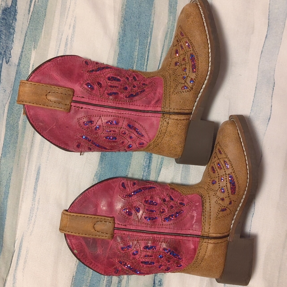 Girls size 8.5 Cowgirl Boots, new but never worn